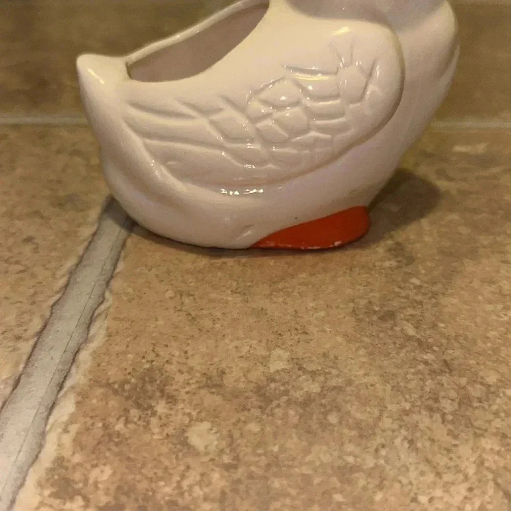 VINTAGE white ceramic duck goose bird planter accent trinket dish made in Taiwan - Picture 7 of 11
